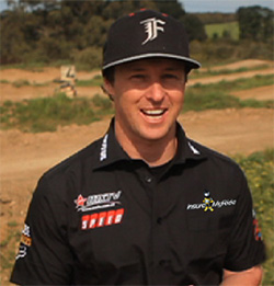 Lee Hogan